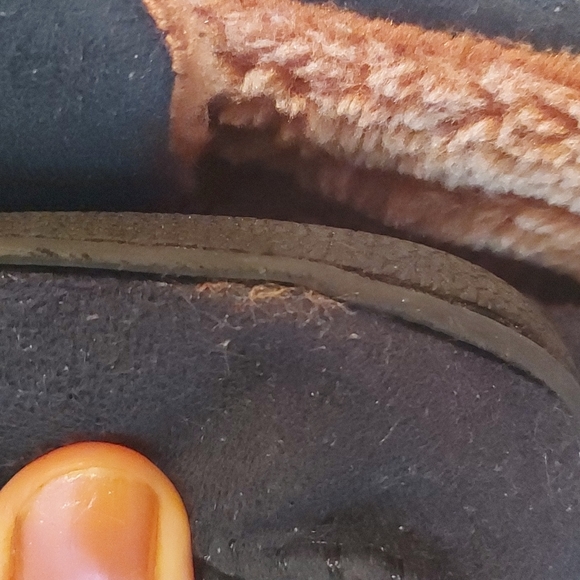 MICROSUEDE FLEECE LINED SLIPPERS - Picture 4 of 5